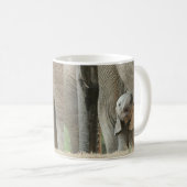 Mug Éléphant de bébé (Devant droit)