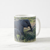 Mug Éléphant et bébé de mère d'éléphants de l'Afrique (Devant droit)