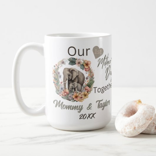 Mug Eléphant et bébé, notre première fête des mères en (Avec donut)