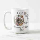 Mug Eléphant et bébé, notre première fête des mères en (Gauche)