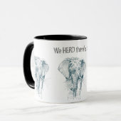Mug Eléphant Herd Ink dessin et un Dit Drôle (Devant gauche)