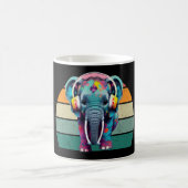 Mug Eléphant mignon bébé avec casque (Centre)