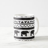 Mug Eléphants, lignes, triangles, sans couture décorat (Devant droit)