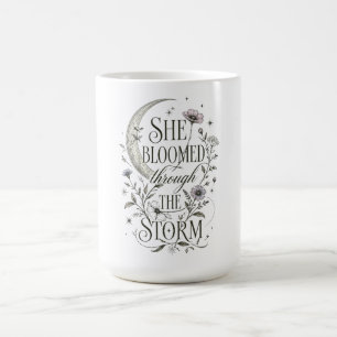 Mug Elle a Fleurit à Travers L'Orage Floral Lune Inspi