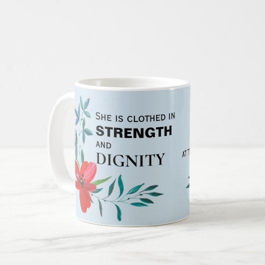 Mug Elle est habillée de force et de dignité (Devant gauche)
