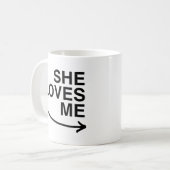 Mug Elle m'aime .png (droit) (Devant gauche)
