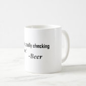 Mug "Elle vous regarde complètement" - Bière (Devant droit)