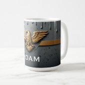 Mug Emblème d'aigle doré aux ailes déployées (Devant droit)