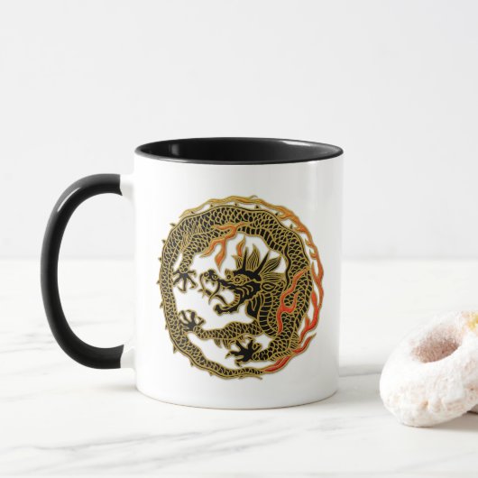 Mug Emblème de dragon à flamme dorée (Avec donut)