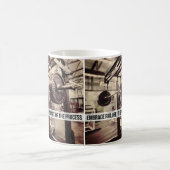 Mug EMBRASSEZ L'ÉCHEC. Exercice de musculation Motivat (Centre)