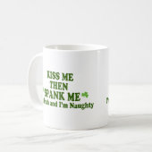 Mug Embrassez-moi me donnent une fessée alors cadeau (Devant gauche)