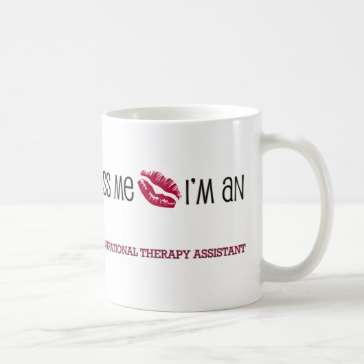 Mug Embrassez-moi que je suis un ASSISTANT (Droite)
