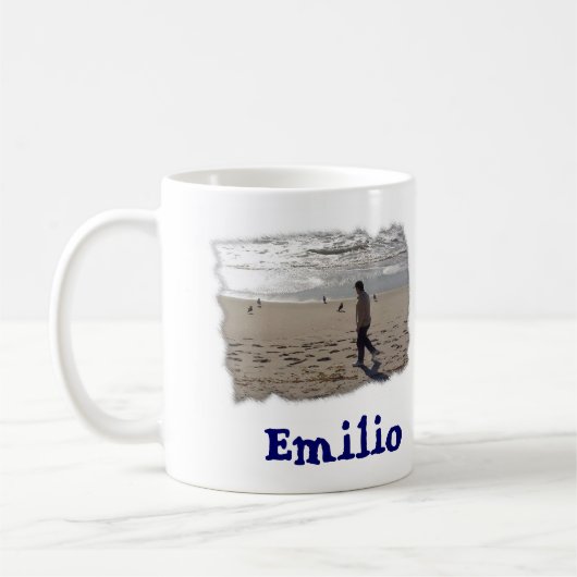 Mug Emilio sur le plage-bord, Emilio (Gauche)