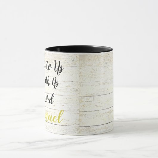 Mug Emmanuel (Centre)