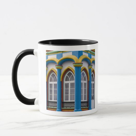 Mug Empire de la Charité à Praia Da Vitoria, (Gauche)