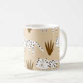 Mug Empreinte de léopard : Motif intemporel. (Devant droit)
