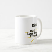 Mug Empruntez la route la moins fréquentée (Devant droit)