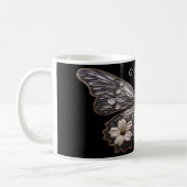 Mug en céramique au design papillon détaillé (Gauche)