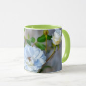Mug en céramique avec fleurs de roses blanches (Devant droit)