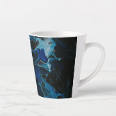 Mug en latte liquide psychédélique bleu foncé (Droite)