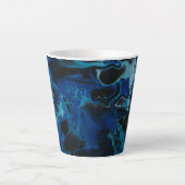 Mug en latte liquide psychédélique bleu foncé (Devant)