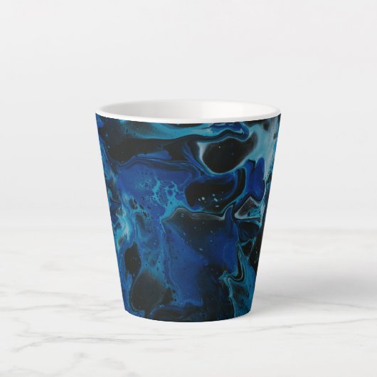 Mug en latte liquide psychédélique bleu foncé (Devant)