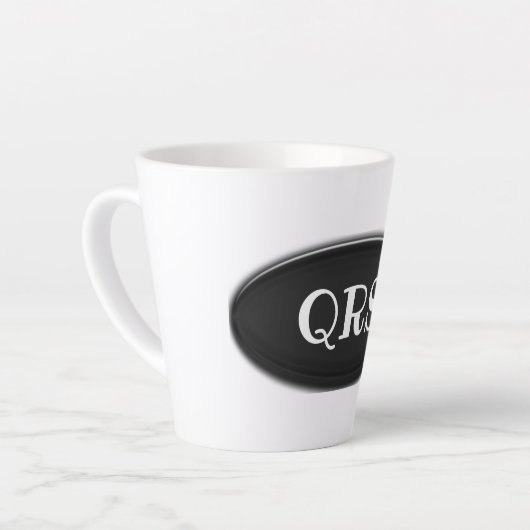 Mug en latte - Ovale noir avec initiales (Angle gauche)
