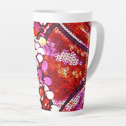 Mug en latte rouge (Angle droit)