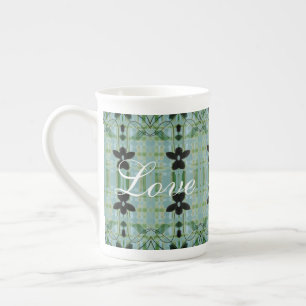 Mug en porcelaine fleurie avec turquoise
