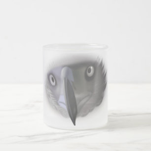 Mug en verre dépoli à visage d'aigle abstrait