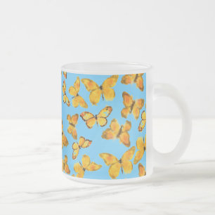 Mug en verre dépoli, Papillons d'or sur Sky Blue