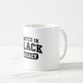 Mug Enraciné dans l'héritage noir – Conception de l'hi (Devant droit)