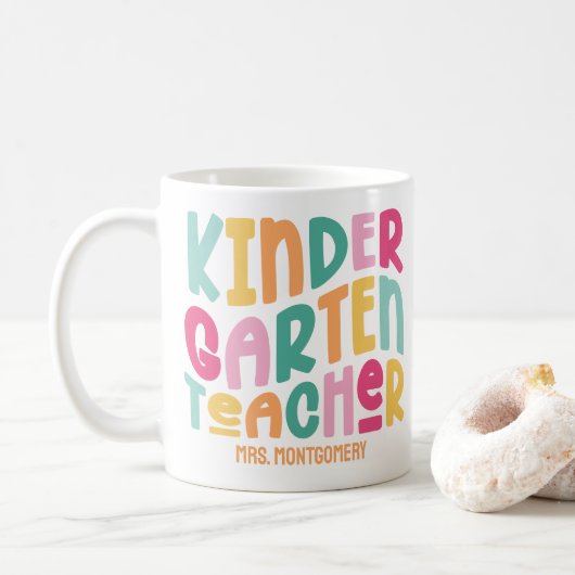 Mug Enseignant de jardin d'enfants coloré sur mesure (Avec donut)