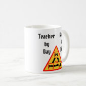 Mug Enseignant par jour, joueur par nuit (Devant droit)