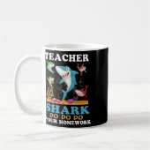 Mug Enseignant Shark Faites vos devoirs (Gauche)