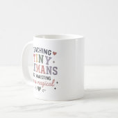 Mug Enseigner aux petits humains épuisant sur mesure m (Devant gauche)