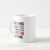 Mug Enseigner la gentillesse un crayon à la fois (Devant gauche)