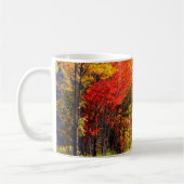 Mug Entouré par couleur d'automne (Gauche)