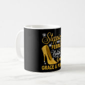 Mug Entrer dans mon anniversaire de février avec la gr (Devant gauche)