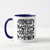 Mug Épidémiologiste Amoureux des chiens (Gauche)