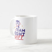 Mug Équipe de nuit Shift Hospital Doctor Nurse Staff (Devant gauche)
