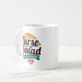 Mug Équipe d'infirmières calmes sous pression (Devant gauche)