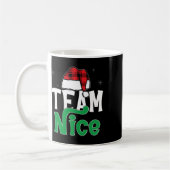 Mug Équipe Nice Naughty Plaid Xmas Pjs 2024 Drôle Coup (Gauche)