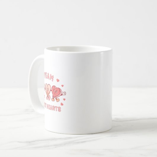 Mug Équipe Rétro Coeurs minuscules Infirmière Valentin (Devant gauche)