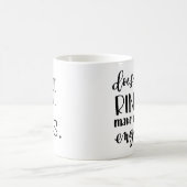 Mug Est-ce que cette bague me donne l'air engagé ? (Centre)