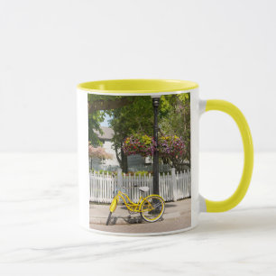 Mug États-Unis, Michigan, île Mackinac. Vélo jaune