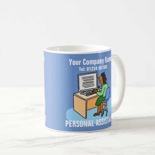 Mug Ethnic Asian Personal Assistant chez Computer. (Devant droit)