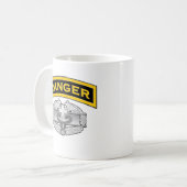 Mug Étiquette de garde forestière - insigne de médecin (Devant gauche)
