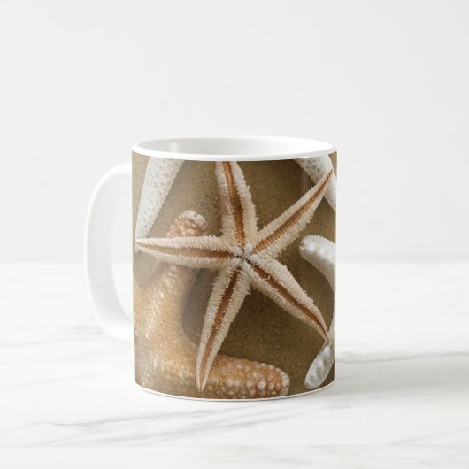 Mug Étoiles de mer sur le sable (Devant gauche)