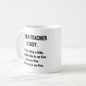 Mug Être Un Enseignant Est Une Éducation Amusante Faci (Devant gauche)